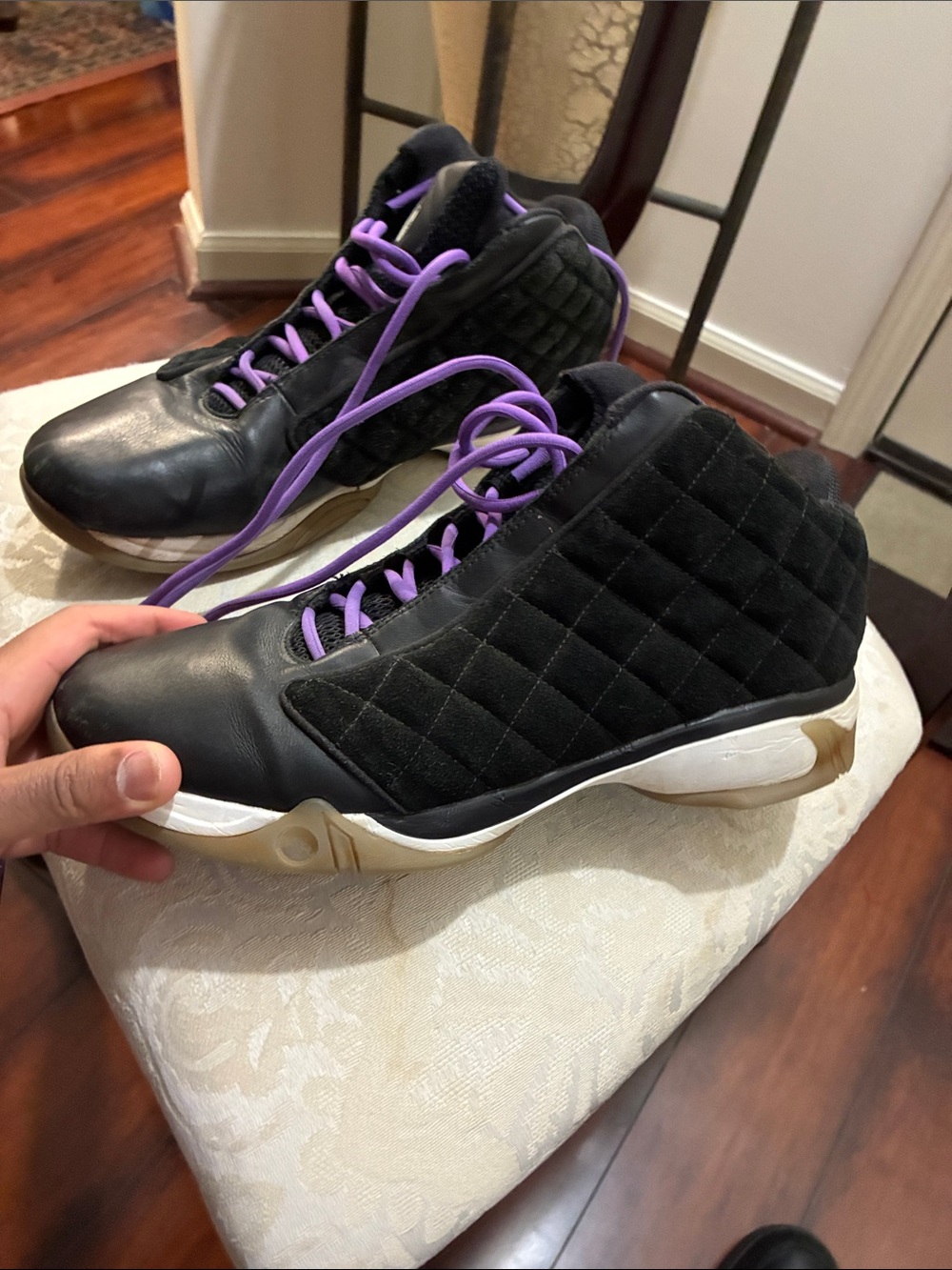 APL Men's Black and Purple Basketball Shoes